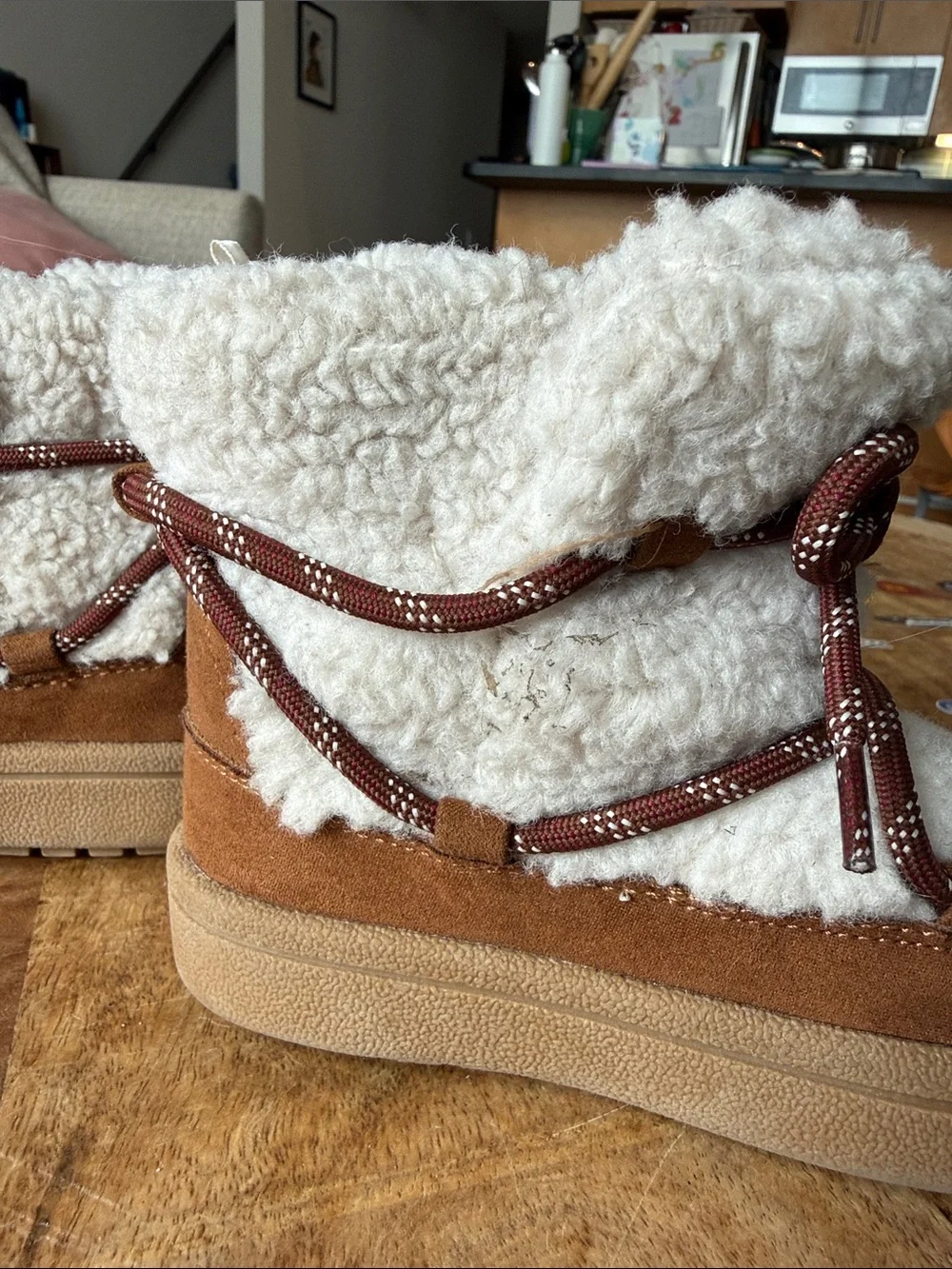 Old Navy Plush Sherpa Alpine Boots in Cream